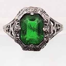 Sterling Silver Green Stone Ring SZ 5.75 1.3G