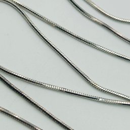 STS Italy Sterling Round Snake Chain Necklace. 6.9g