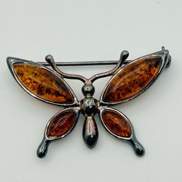Sterling Amber Butterfly Brooch. 4.3g