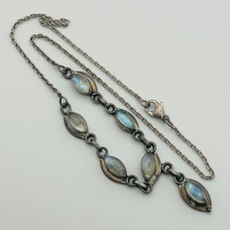 Sterling Moonstone Necklace. 9.4g