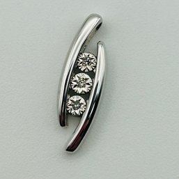 Signed Sterling Diamond Pendant. 1.83g