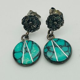 Sterling Turquoise Dangle Earrings. 1.7g