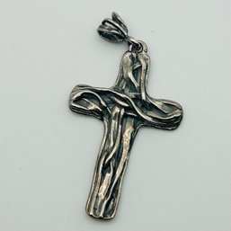 PZ Israel Sterling Cross Pendant. 3.1g