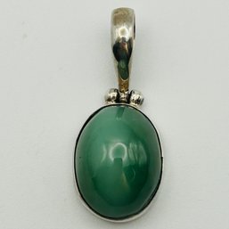 Sterling Green Agate Pendant. 9.2g