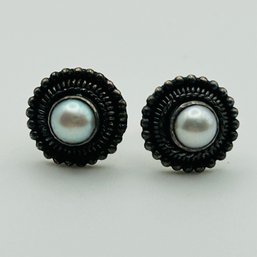 Sterling Pearl Earrings 2.8g