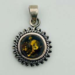 Sterling Amber Pendant 4.3g