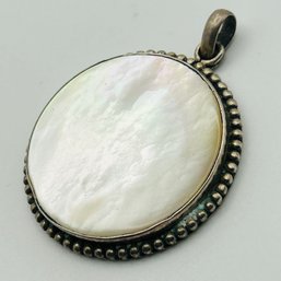 Sterling Mother Of Pearl Pendant 23.5g