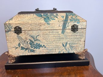 Wood  Trinket Box With A Hinged Cover