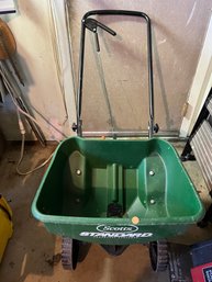 Scotts Standard Spreader