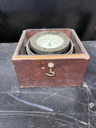 Antique Maritime Gimbaled Boat Ship Compass In Wooden Box Nautical Brass Marine Decor