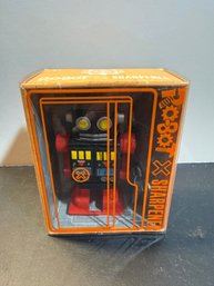 2005 Walking Robot Pencil Sharpener With Key By Fame Master