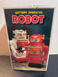 Vintage Yonezawa Hero Robot