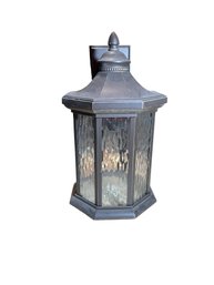 Traditional Colonial-style Outdoor Wall Light Lantern Sconce