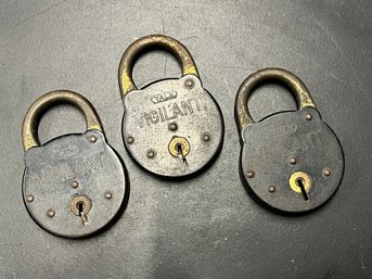 Lot Of Three Vintage 'YALE VIGILANT' 3 Lever Steel Padlocks
