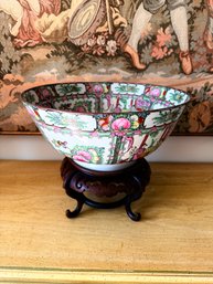 Chinese Rose Medallion Porcelain Bowl