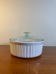 Corningware 2 1/2 Qt Lidded Ceramic Dish