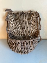 Wall Basket With Branches