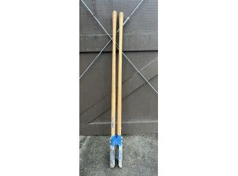 Ames Atlas Post Hole Digger