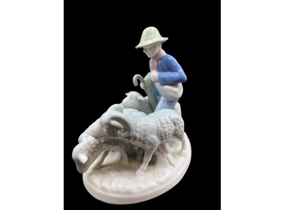 VINTAGE, GEROLD PORZELLAN, Bavaria, Figurine, #4903 West Germany
