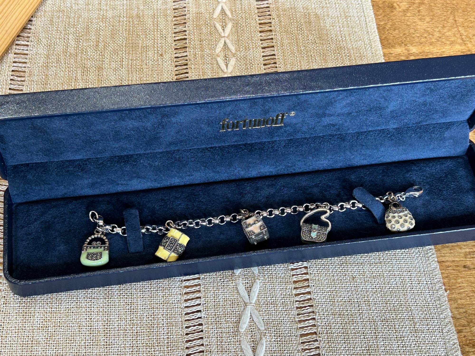 Fortunoff Fortunoff Sterling Silver Purse Charm Bracelet #15579 | Auctionninja.com