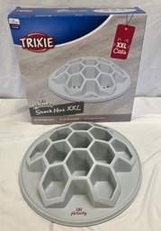 New Trixie Cat Activity Snack Hive XXL