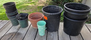 Group Of Plastic Planter Pots & One Daisy Tin Container
