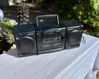 Panasonic Radio With Speakers