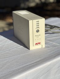 APC Back-uPSC CS 500 Uninterruptible Power Supply