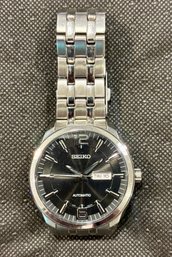 Seiko Black Dial Stainless Steel Self Winding Watch