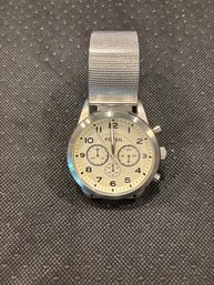 Fossil Watch In A Guess Case!