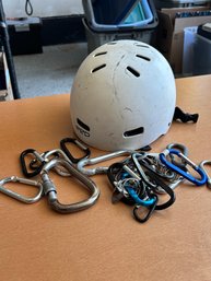 RED Rock Climbing Helmut/carabiners