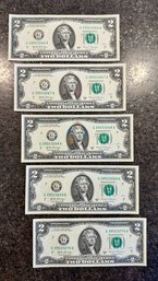 5- $2 Dollar Bills  2017 Uncirculated With Consecutive Serial Numbers