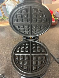 Oster Waffle Maker