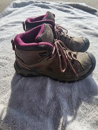 Keen Woman's Boots
