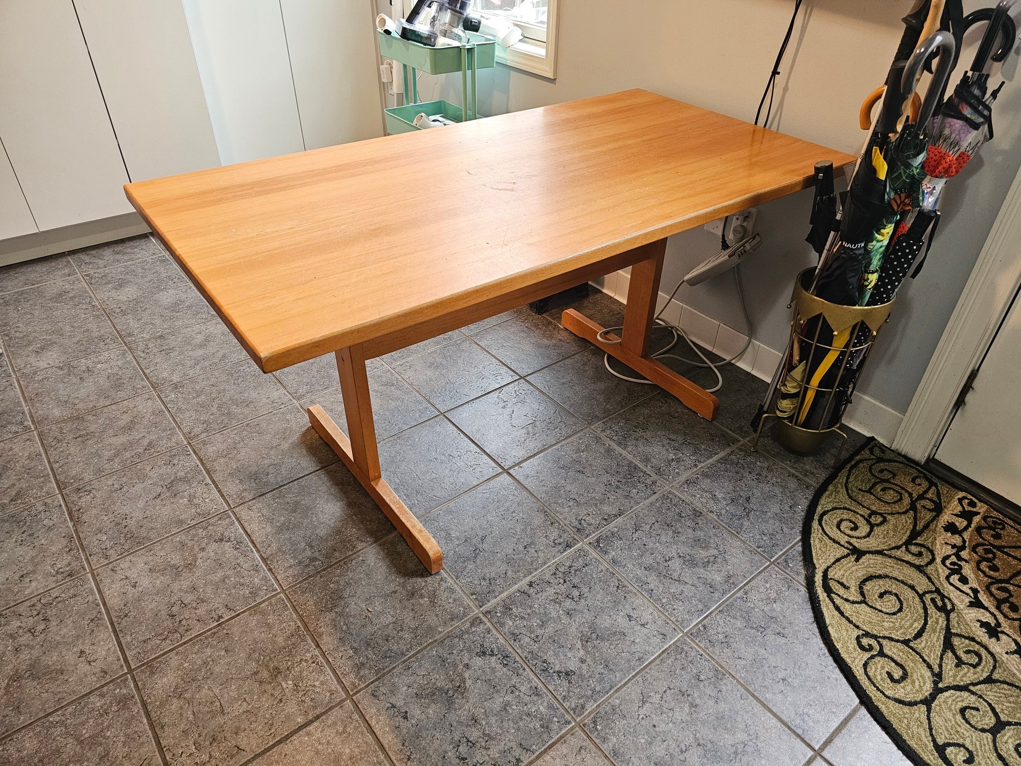 Oak Butcherblock Style Platform Dining Table #12237 | Auctionninja.com