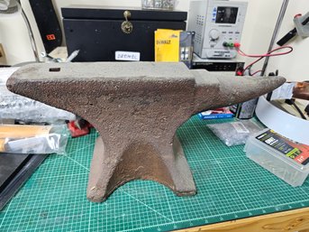 Old Anvil Weight Not Known, No Markings