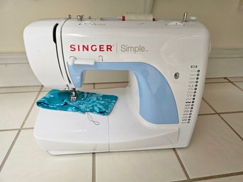 Singer Sewing Machine