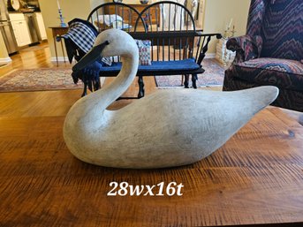 Large Beautifully Carved Swan By Reggie Birch 1996 (Shipping By UPS Available On This Item)