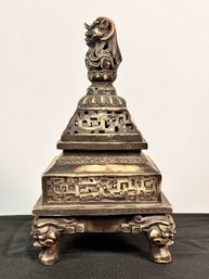 Tibetan / Buddhist Stupa