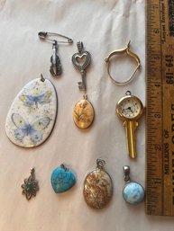 Costume Jewelry: Pendants (Qty 10)