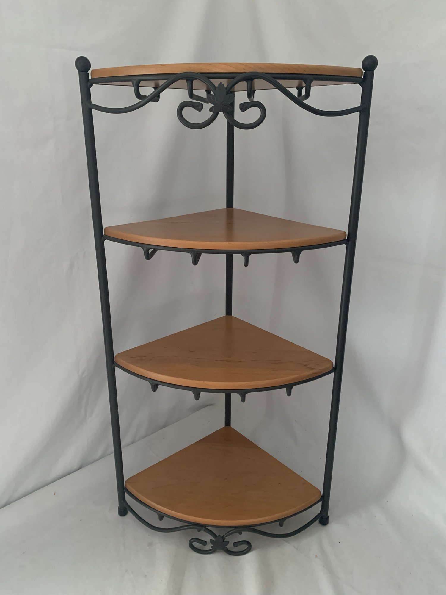 2002 Longaberger Wrought Iron 4-Tier Corner Shelf With 4 Woodcraft