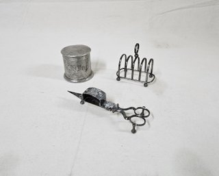 Assorted Vintage Silverplate Articles Group