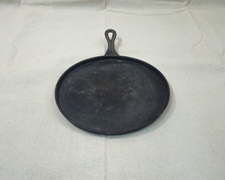 Antique Cast Iron Round Griddle Pan