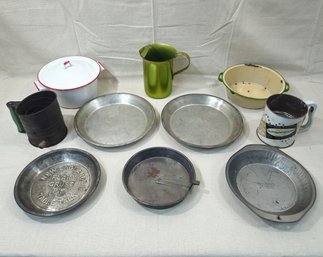 Assorted Vintage Kitchen Metalware Articles Group