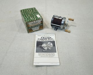Vintage Pfleuger Trump No. 1943 Level-Wind Fishing Reel
