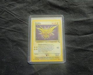 1999 Pokemon Fossil Zapdos Trading Card