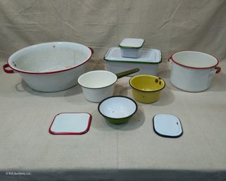 Assorted Vintage Enamelware Articles Group