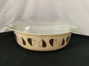 Pyrex Promotional Deluxe Cinderella Casserole - Golden Hearts