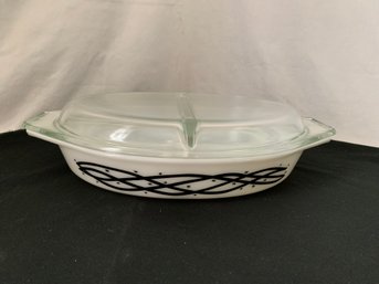 Pyrex Promotional Barbed Wire Divided Serving/casserole Dish W/lid