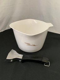 Corning Ware Wheat 2 Quart Saucemaker W/handle